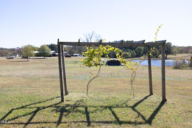 1067 Mccray Road, Burlington, NC 27217