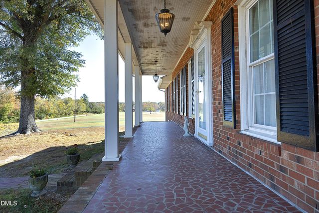 1067 Mccray Road, Burlington, NC 27217