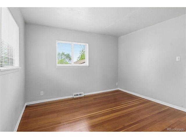 3229 W Exposition Ave, Denver, CO 80219