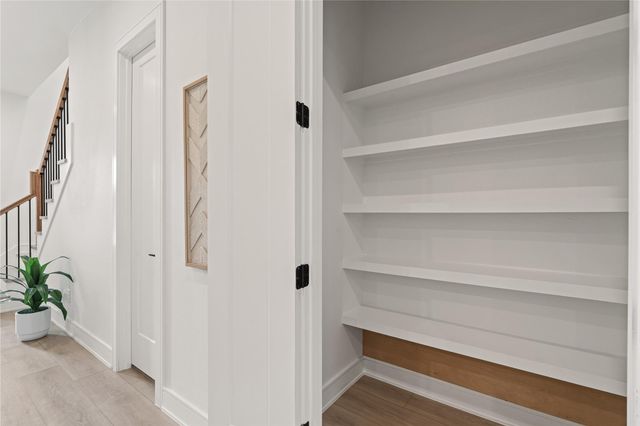 8019 Grandview Street, Houston, TX 77051