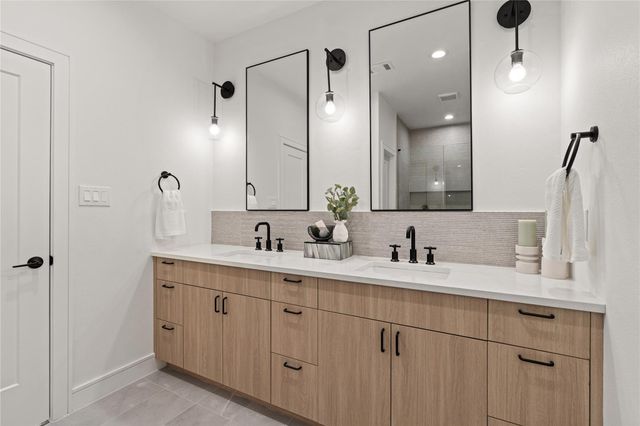 8019 Grandview Street, Houston, TX 77051