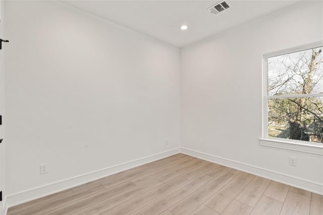 8019 Grandview Street, Houston, TX 77051