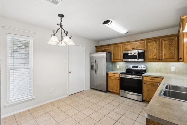 2736 Ensenada Lane, Fort Worth, TX 76108