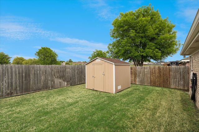 2736 Ensenada Lane, Fort Worth, TX 76108
