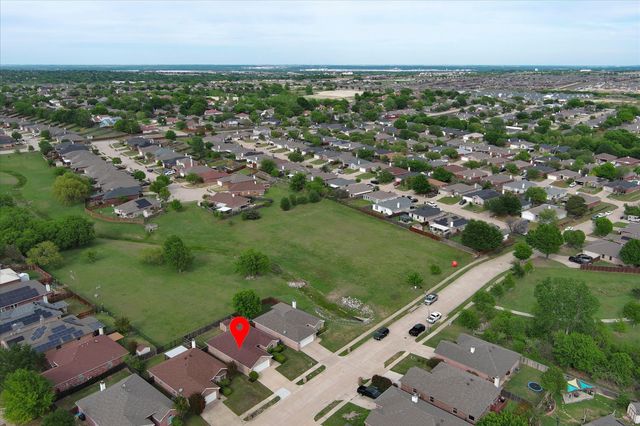 2736 Ensenada Lane, Fort Worth, TX 76108