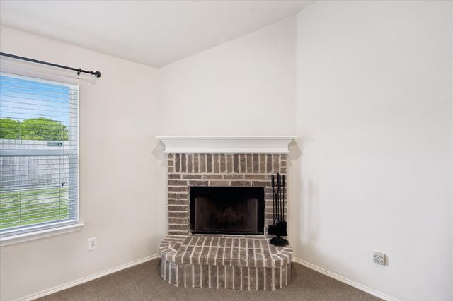 2736 Ensenada Lane, Fort Worth, TX 76108