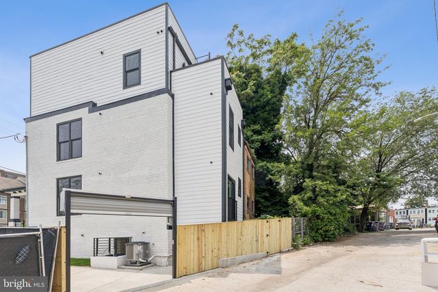 636 EDGEWOOD ST NE #B, Washington, DC 20017