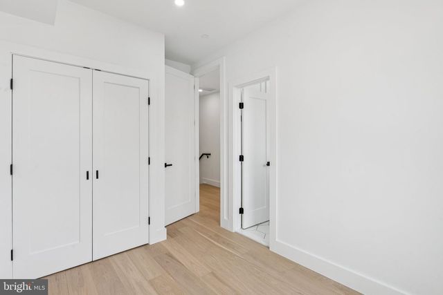 636 EDGEWOOD ST NE #B, Washington, DC 20017