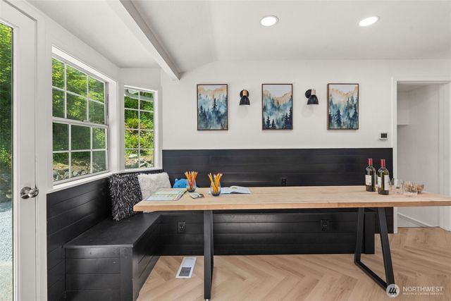 1806 39th Avenue SE, Puyallup, WA 98374