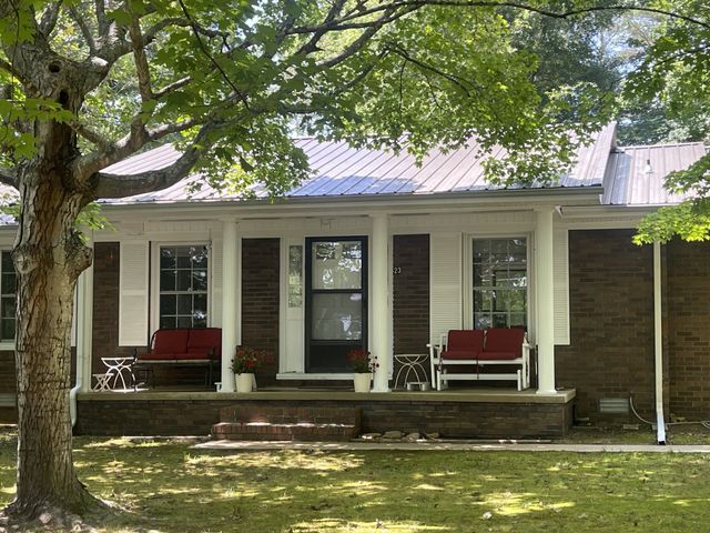 23 Woods Edge Rd, Winchester, TN 37398