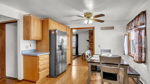 12 Clifford St, Boston, MA 02136