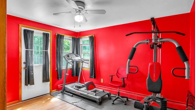 12 Clifford St, Boston, MA 02136