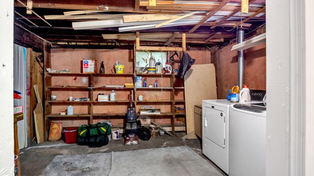 12 Clifford St, Boston, MA 02136