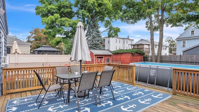 12 Clifford St, Boston, MA 02136