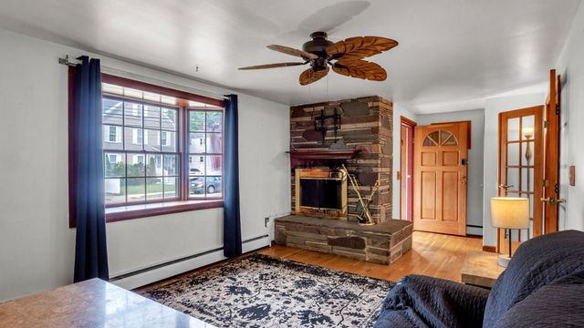 12 Clifford St, Boston, MA 02136