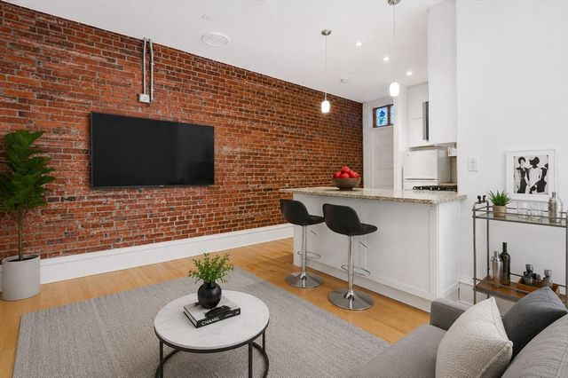 31 Massachusetts Ave 1-2, Boston, MA 02115