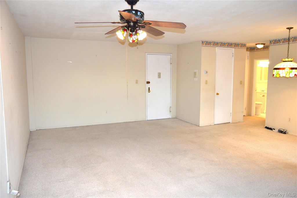 75 Noble Street 221, Lynbrook, NY 11563 — photo 4