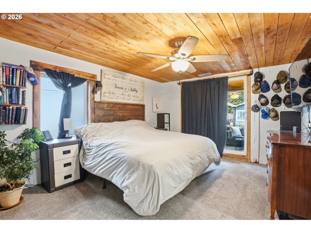 364 Ne 9TH Ave, Canby, OR 97013