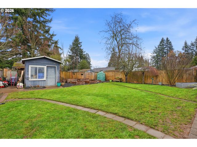 364 Ne 9TH Ave, Canby, OR 97013