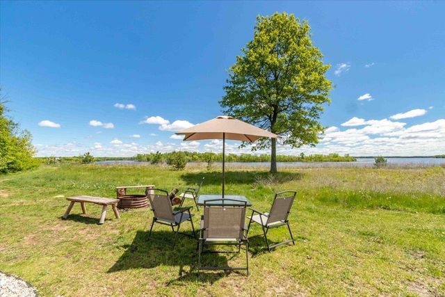 N10086 County Road G, Necedah, WI 54646