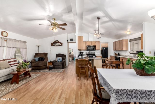 6960 W Peoria Avenue 7, Peoria, AZ 85345