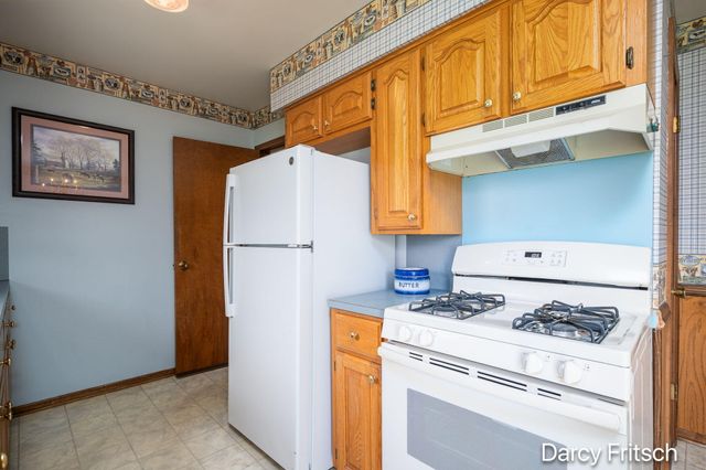 7117 Sunset Avenue, Jenison, MI 49428