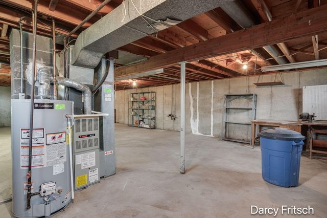 7117 Sunset Avenue, Jenison, MI 49428
