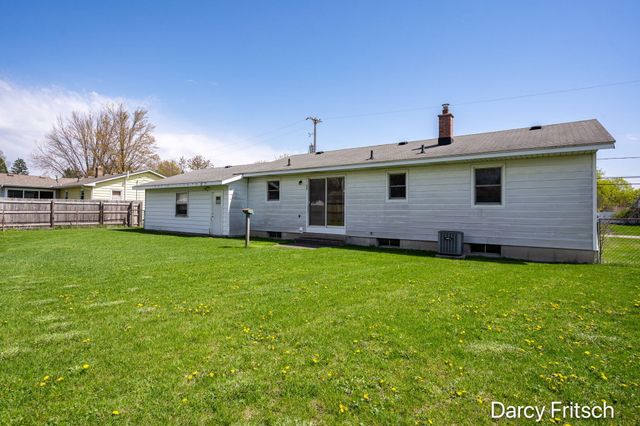 7117 Sunset Avenue, Jenison, MI 49428