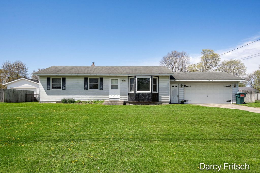 7117 Sunset Avenue, Jenison, MI 49428