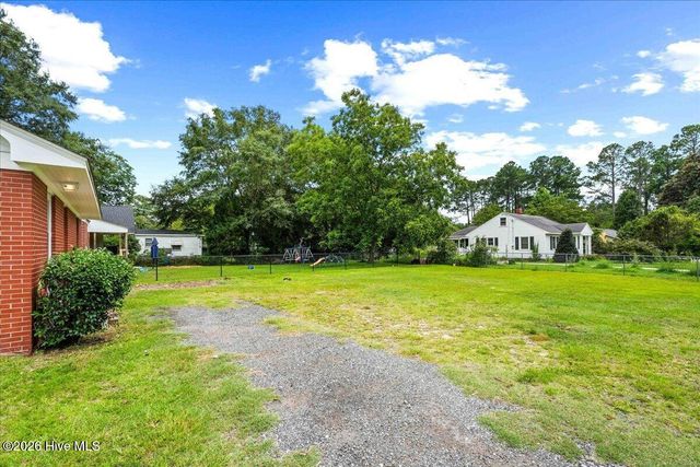 601 E 8th Street, Washington, NC 27889