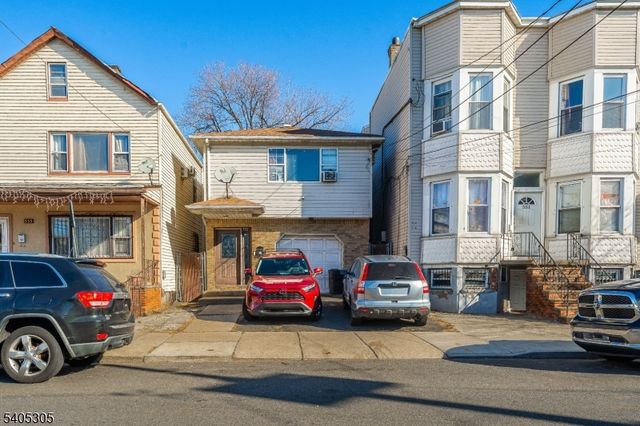 553 Fulton St, Elizabeth City, NJ 07206