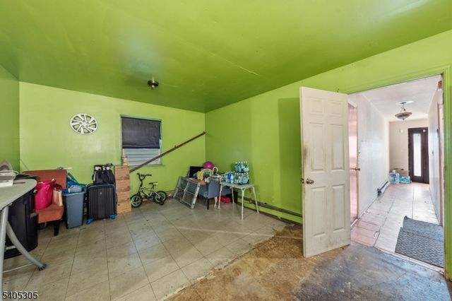 553 Fulton St, Elizabeth City, NJ 07206