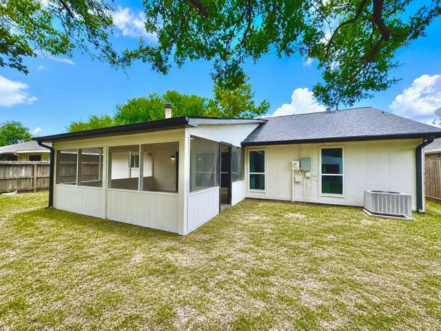 2527 Orion Drive, League City, TX 77573
