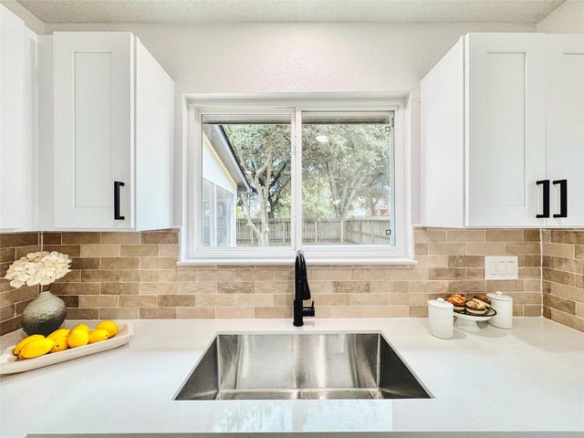 2527 Orion Drive, League City, TX 77573