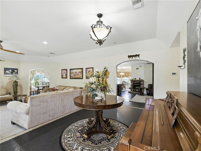 7227 Spigno Place, Agua Dulce, CA 91390