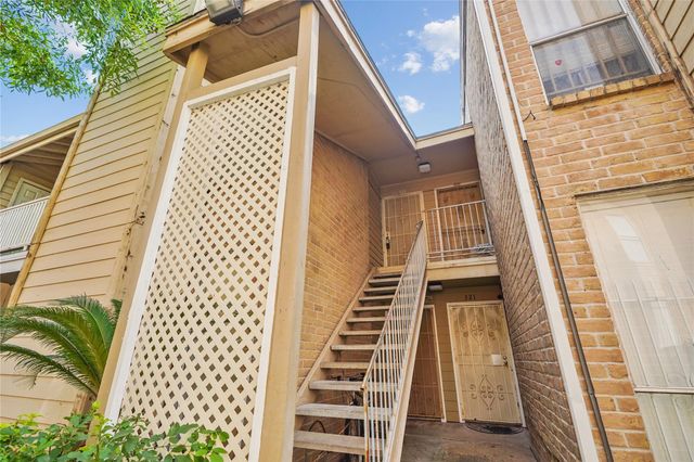 10211 Sugar Branch Drive 324, Houston, TX 77036