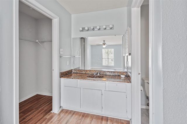 10211 Sugar Branch Drive 324, Houston, TX 77036