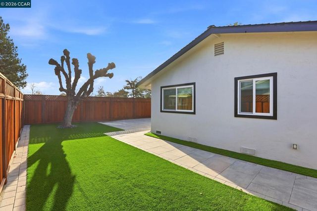 807 Crane Ave, Livermore, CA 94551