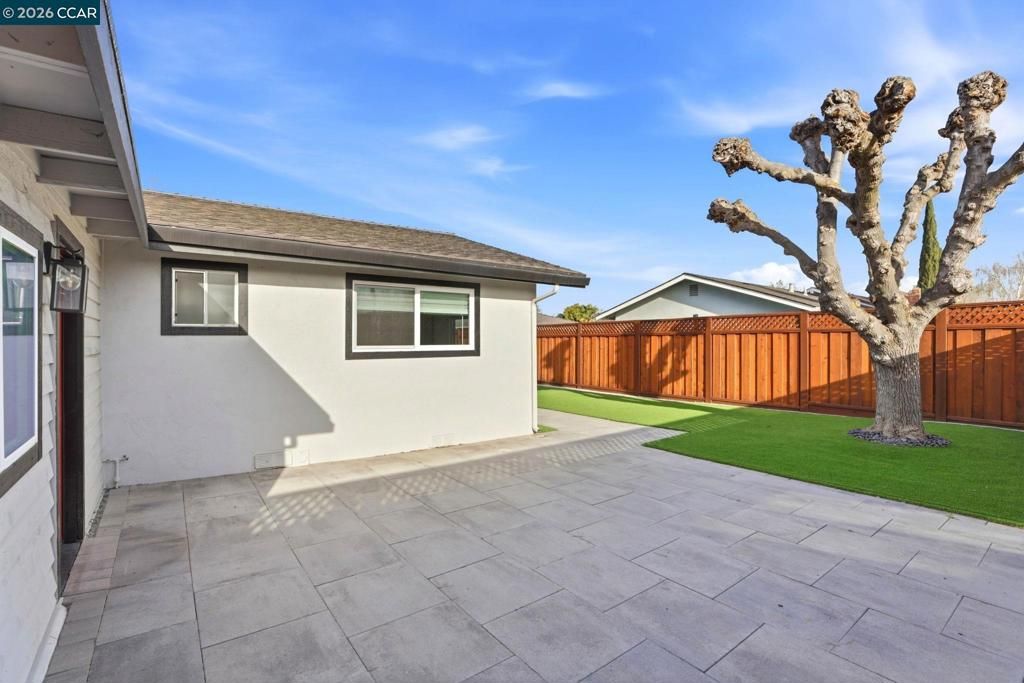 Image 28 of property listing at 807 Crane Ave, Livermore, CA 94551