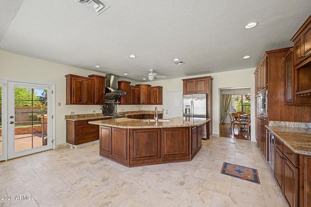 2356 E CHERYL Drive, Phoenix, AZ 85028