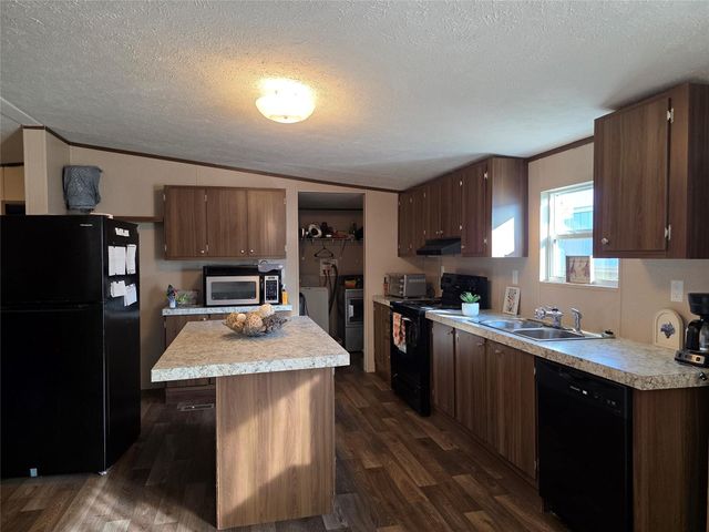 1322 Road 5263, Cleveland, TX 77327