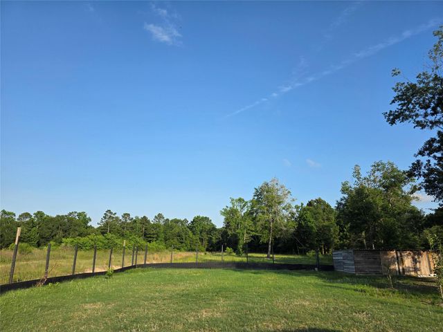 1322 Road 5263, Cleveland, TX 77327