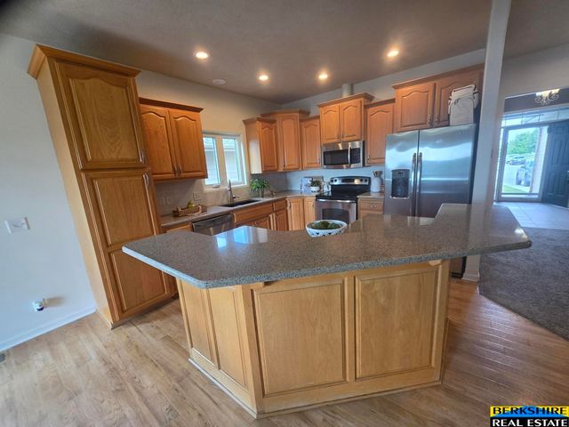 4276 N 176 Avenue, Omaha, NE 68116