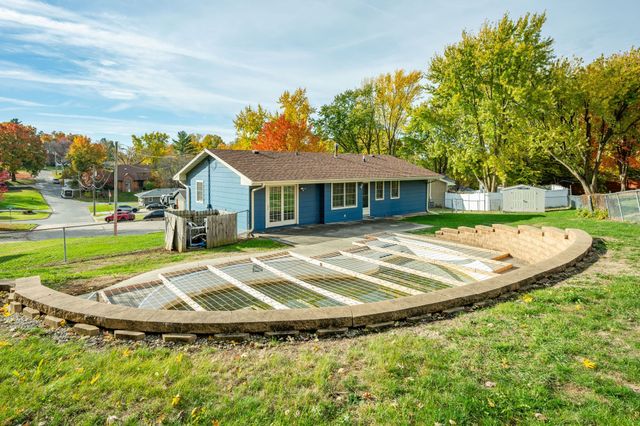 210 W 13th Street S, Newton, IA 50208