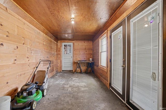 216 W Broadway Street, Mishawaka, IN 46545