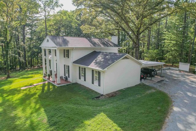 156 BASSHAM LN, Selmer, TN 38375