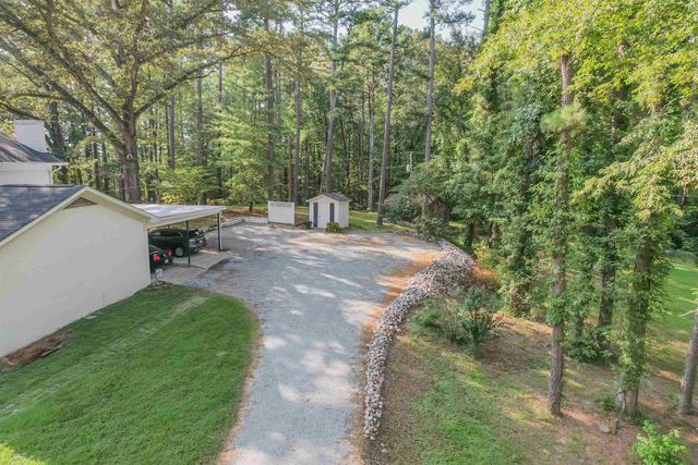 156 BASSHAM LN, Selmer, TN 38375