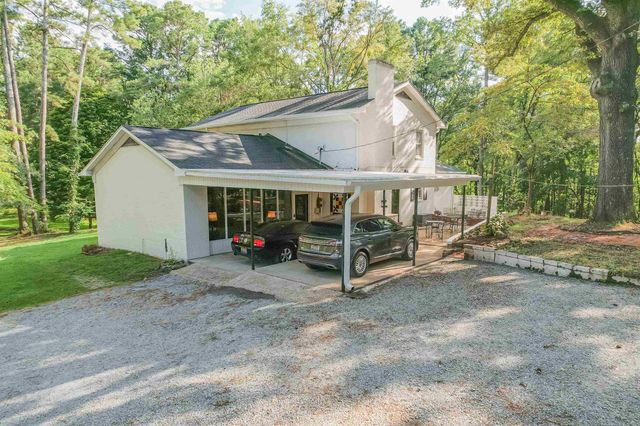 156 BASSHAM LN, Selmer, TN 38375