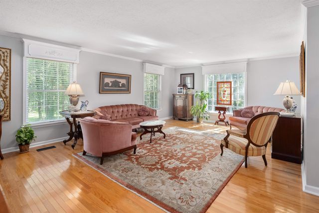 156 BASSHAM LN, Selmer, TN 38375