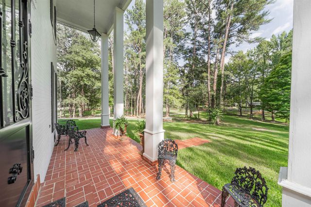 156 BASSHAM LN, Selmer, TN 38375